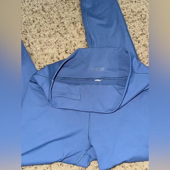 Define PowerHold® High-Waisted Legging - Picture 3 of 4